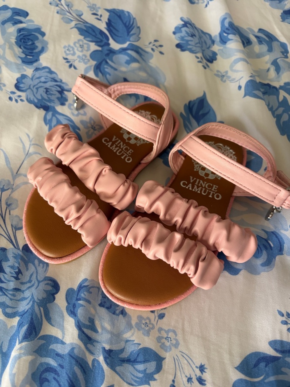 Vince Camuto Kids Blush Pink Ruched Strap Sandals size 7 NWOT